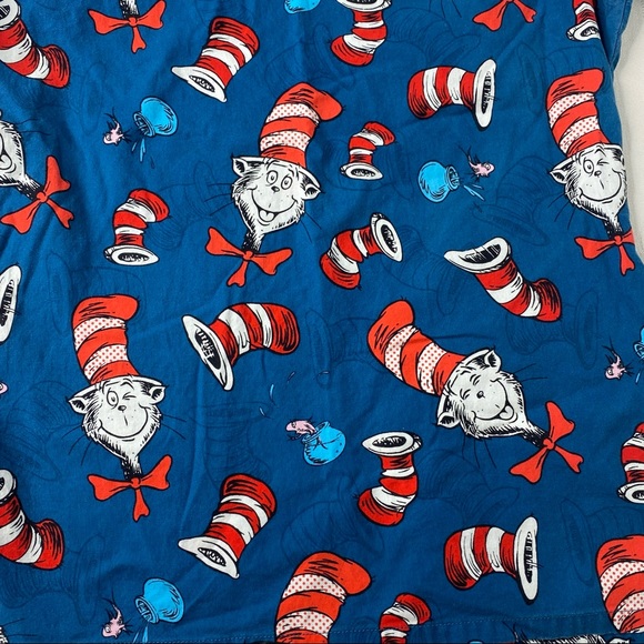 Dr. Seuss CAT IN THE HAT medical cotton scrub top size XS - Picture 15 of 15